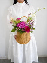 画像をギャラリービューアに読み込む, mother&#39;s day basket arrangement