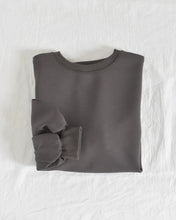 画像をギャラリービューアに読み込む, original-volume sleeve sweatshirt