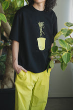 画像をギャラリービューアに読み込む, Takashi Yatoji×about her. Ficus microcarpa Tシャツ